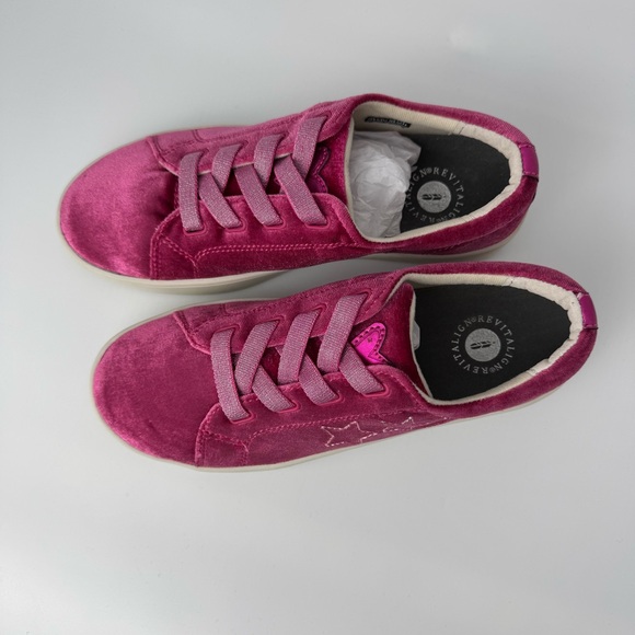 Revitalign Orthotic x Shawn Killinger Velvet Sneakers Pink Star Malibu 7.5 - Picture 2 of 15